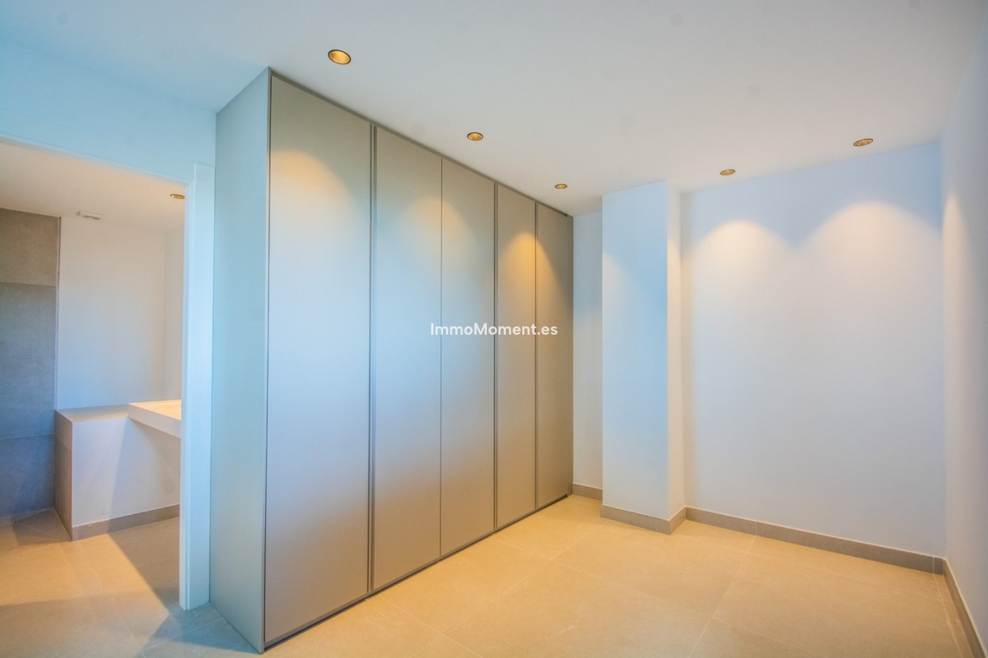 Resale - Apartment - Marbella - La Mairena