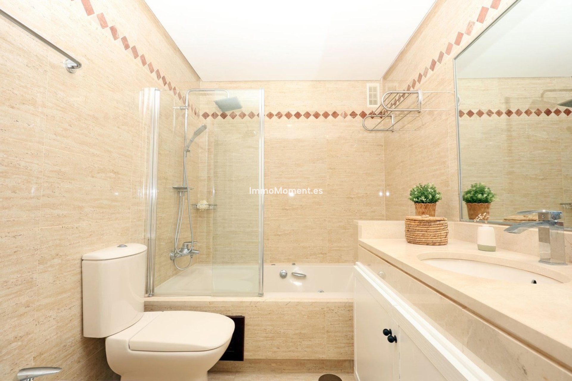 Resale - Apartment - Marbella - La Mairena