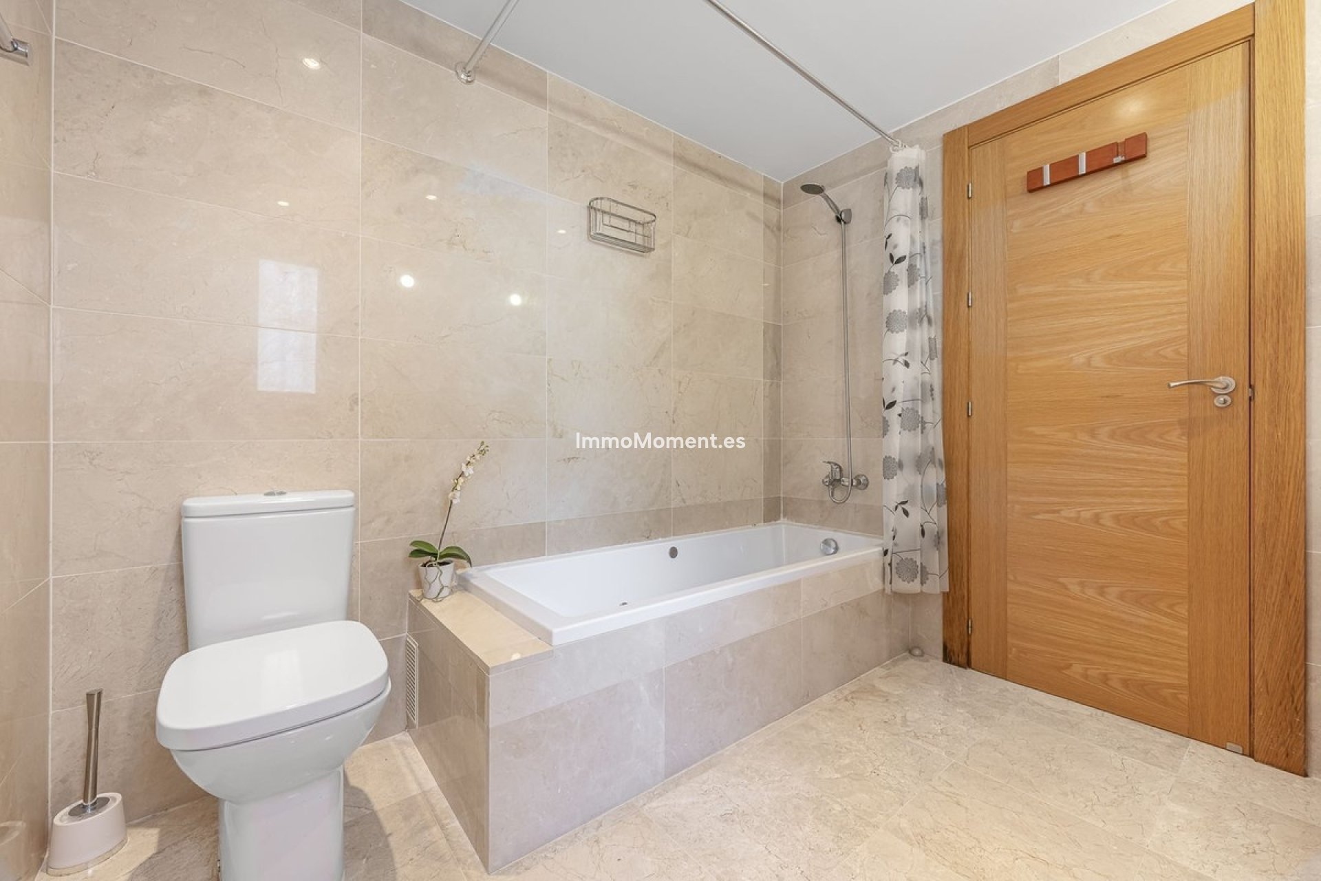 Resale - Apartment - Marbella - La Mairena