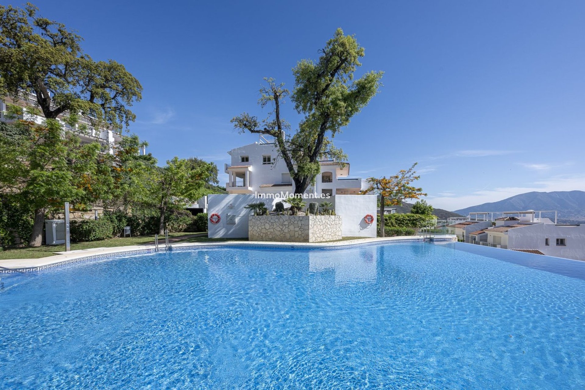 Resale - Apartment - Marbella - La Mairena