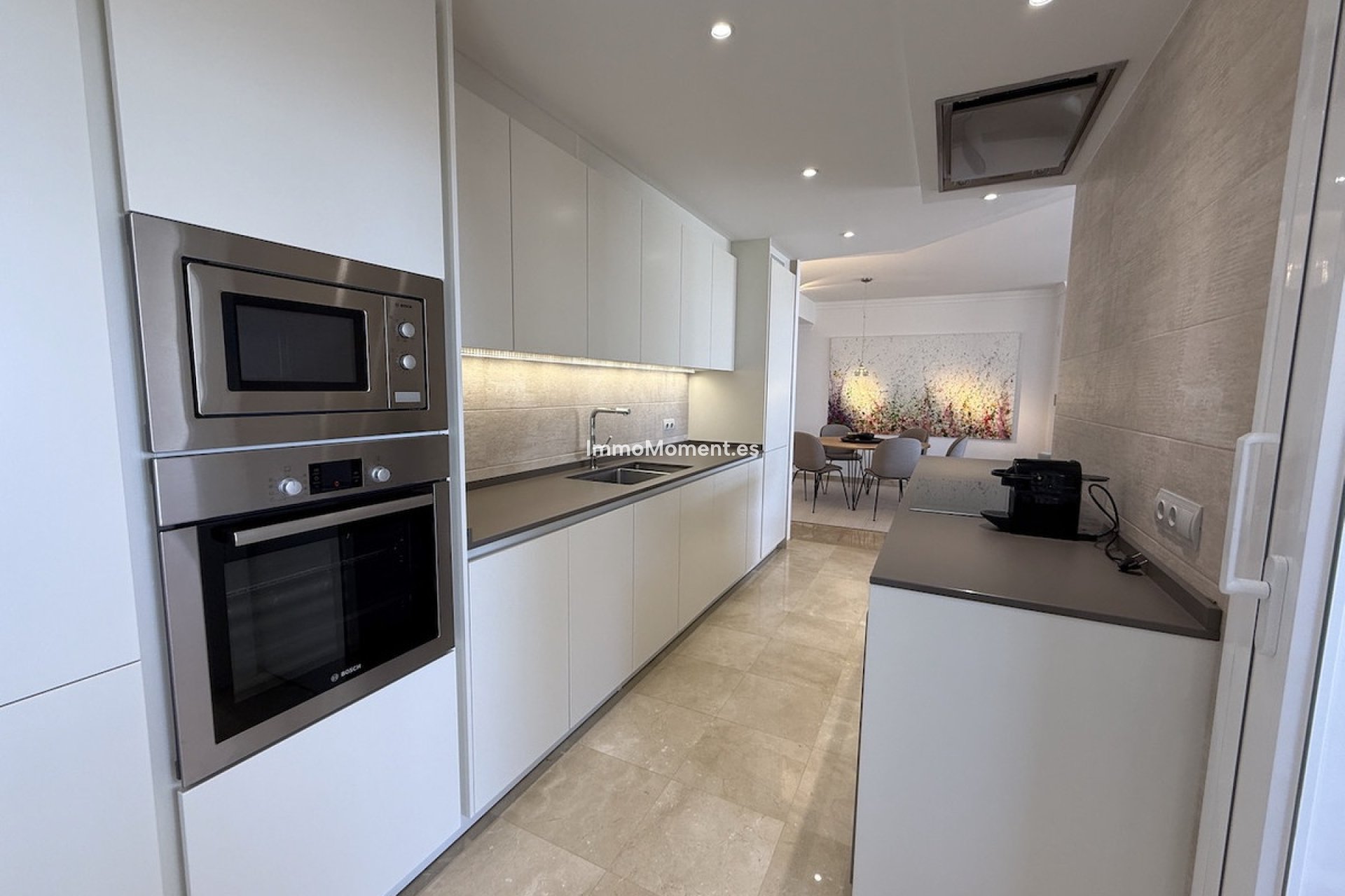 Resale - Apartment - Marbella - La Mairena