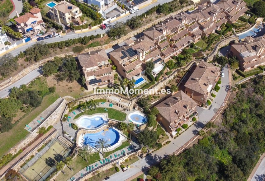 Resale - Apartment - Marbella - La Mairena