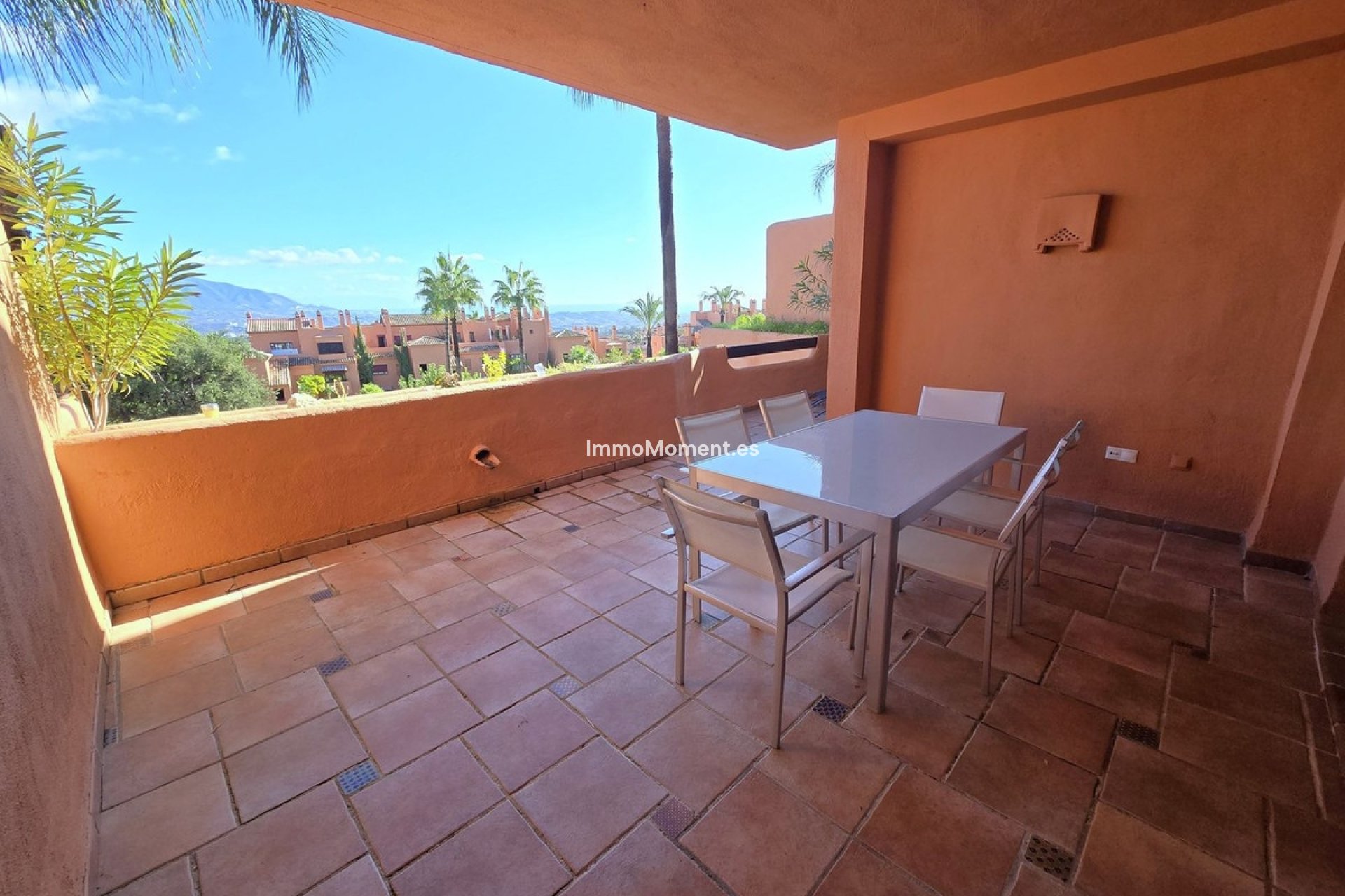 Resale - Apartment - Marbella - La Mairena