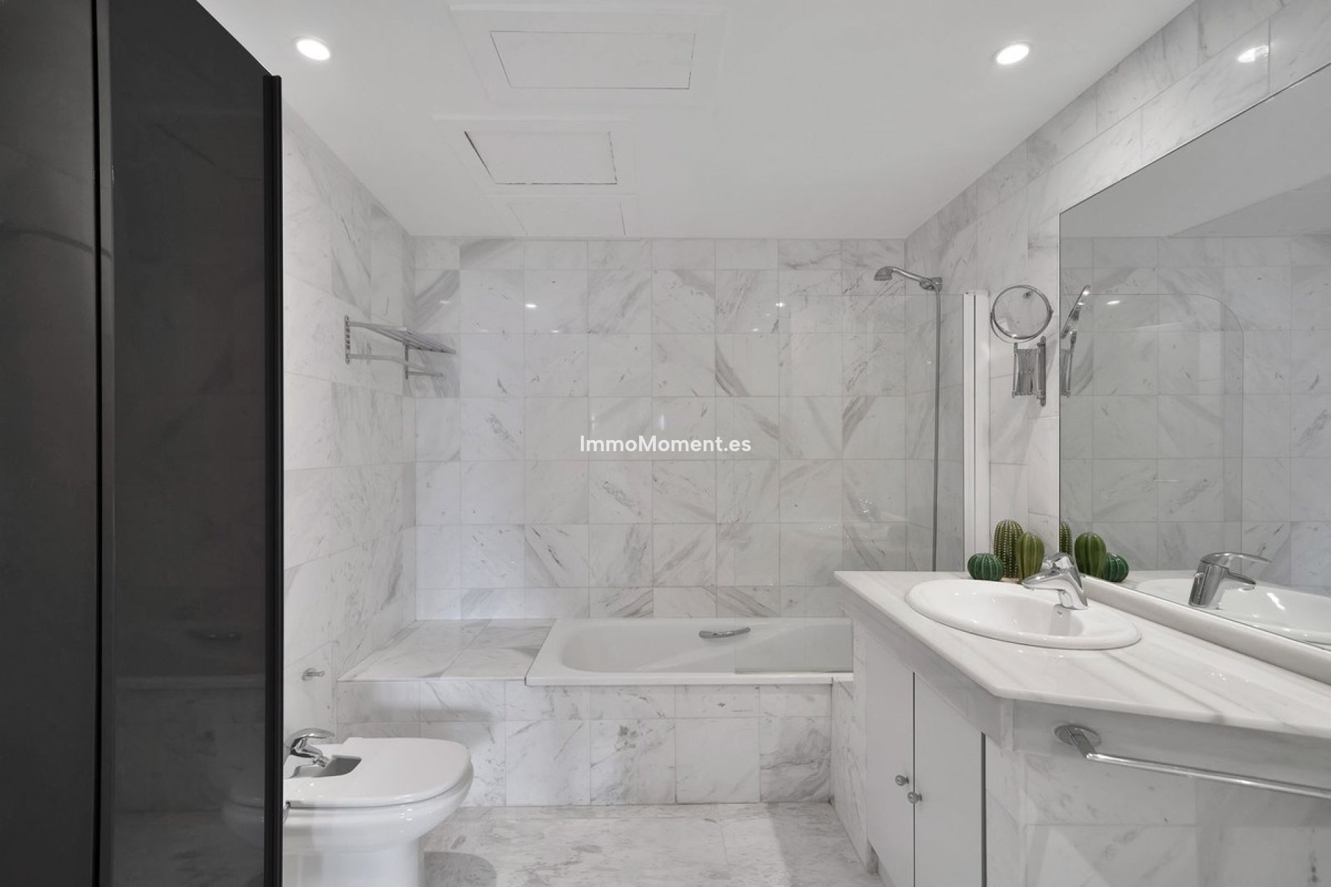Resale - Apartment - Marbella - La Mairena