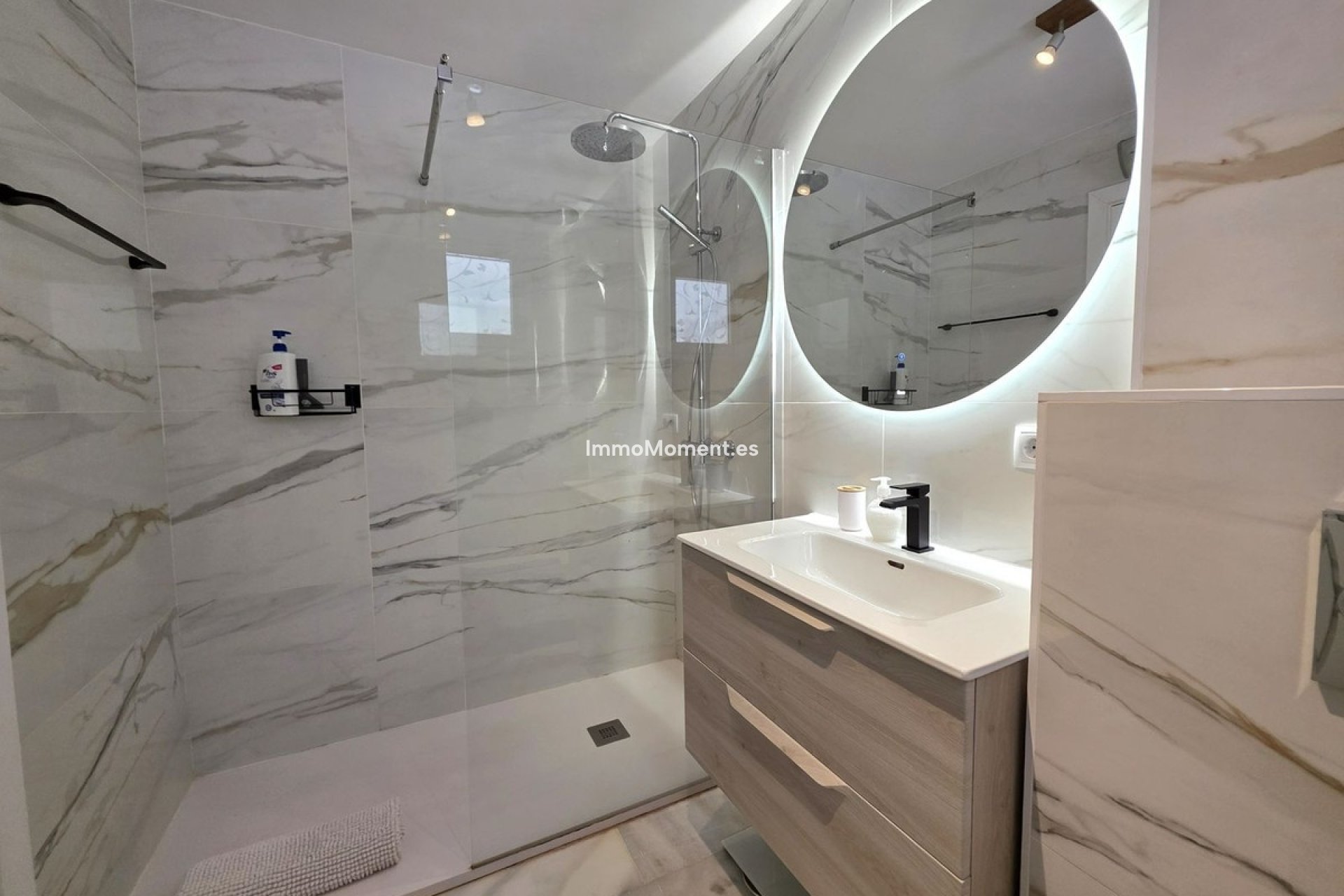 Resale - Apartment - Marbella - La Mairena
