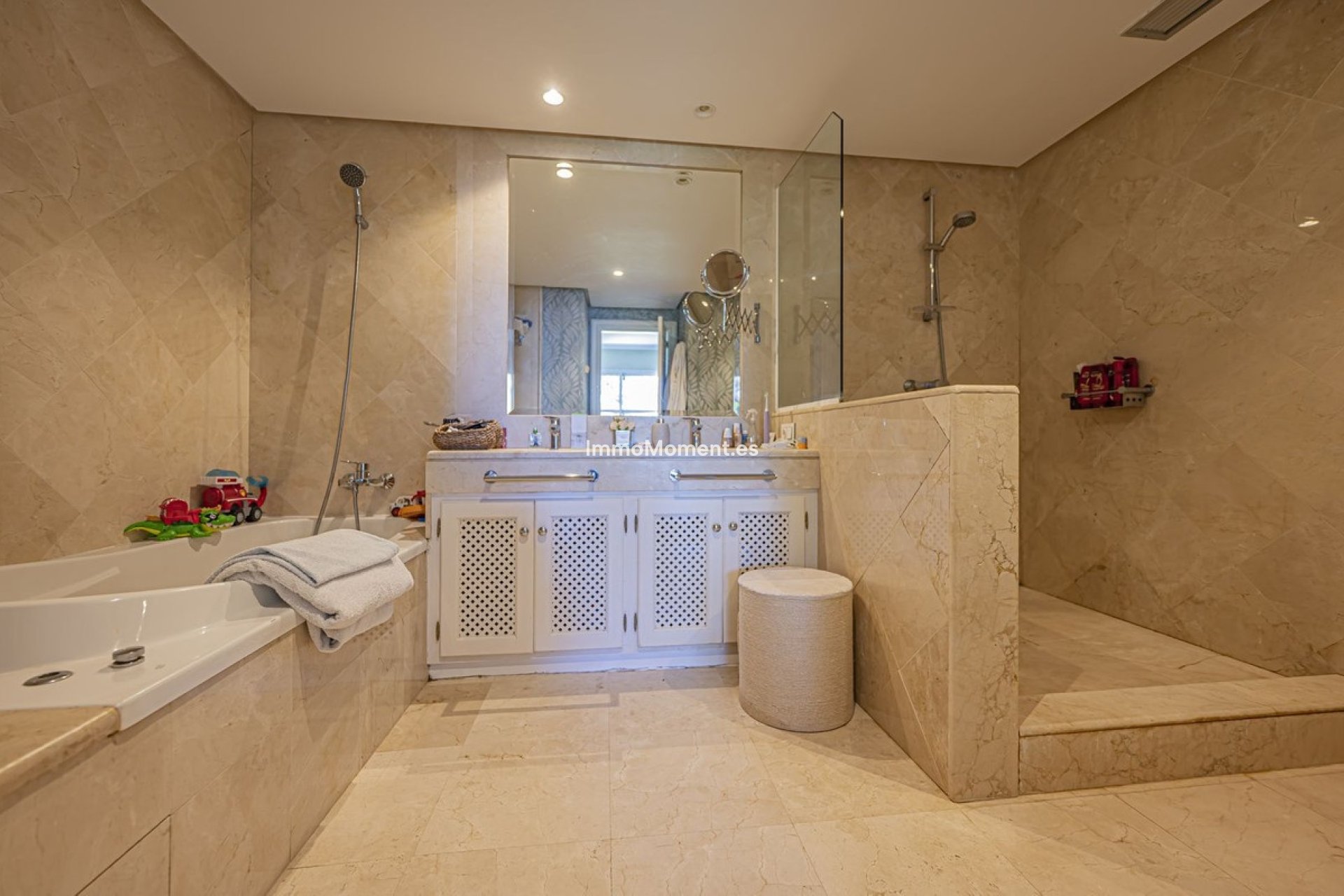 Resale - Apartment - Marbella - La Mairena