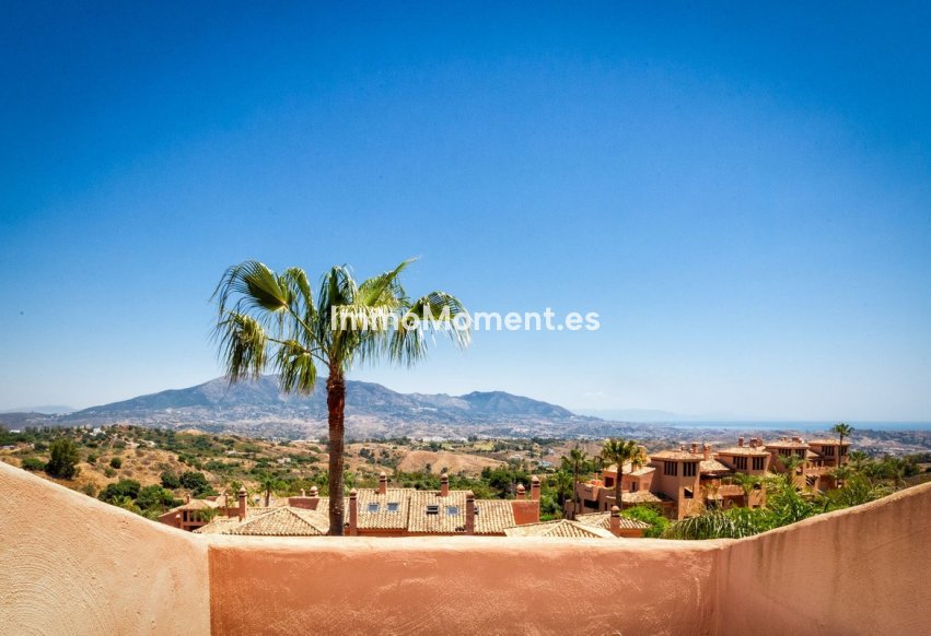 Resale - Apartment - Marbella - La Mairena