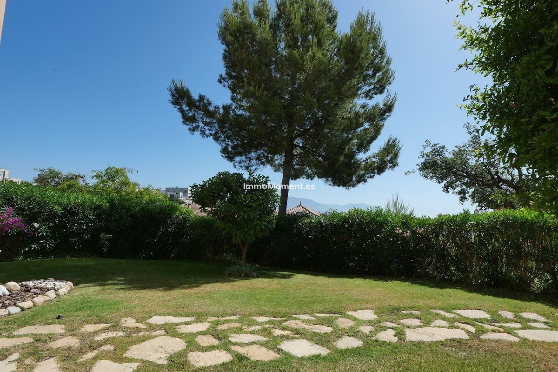 Resale - Apartment - Marbella - La Mairena