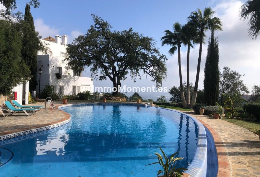 Resale - Apartment - Marbella - La Mairena