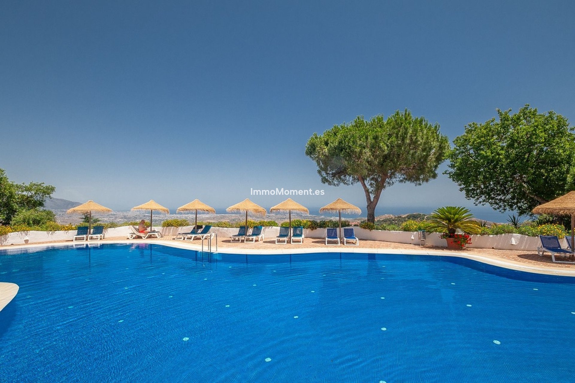 Resale - Apartment - Marbella - La Mairena