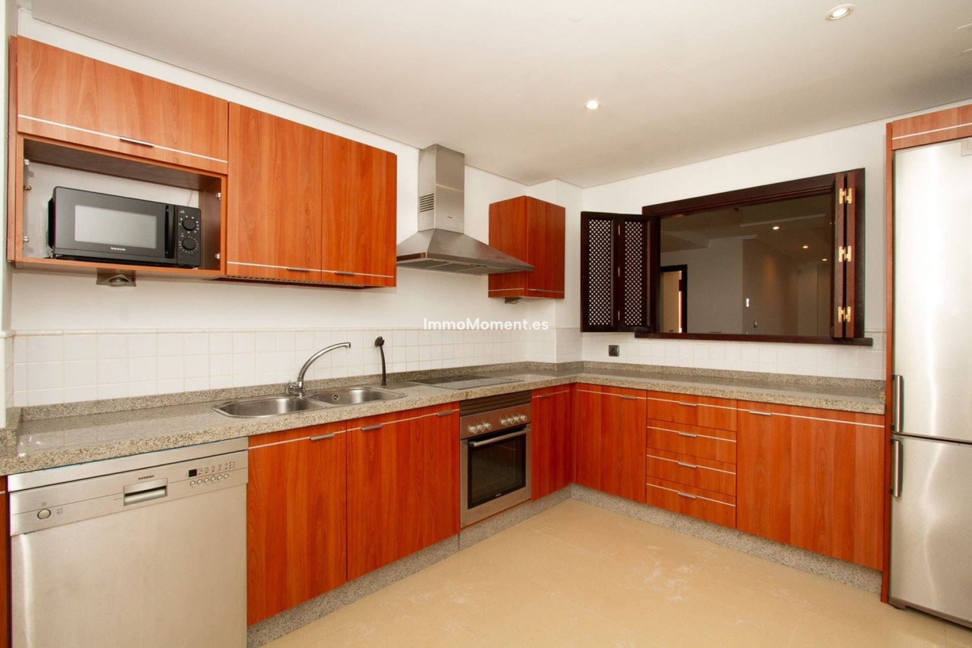 Resale - Apartment - Marbella - La Mairena