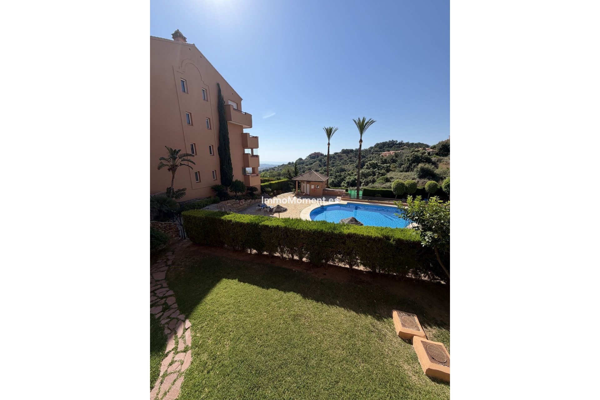 Resale - Apartment - Marbella - La Mairena