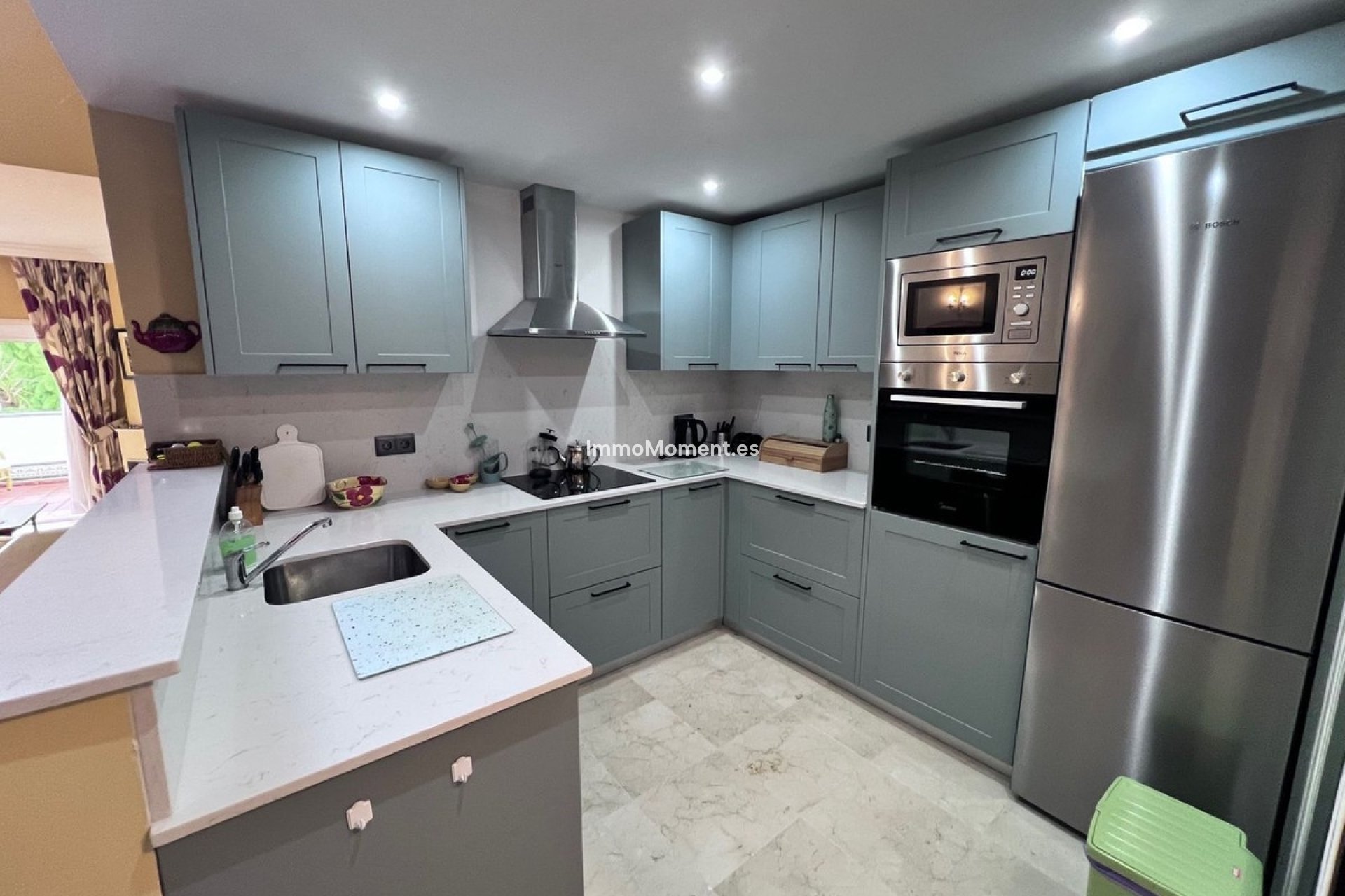 Resale - Apartment - Marbella - Las Chapas