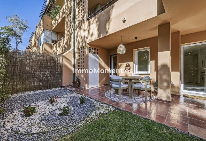 Resale - Apartment - Marbella - Las Chapas
