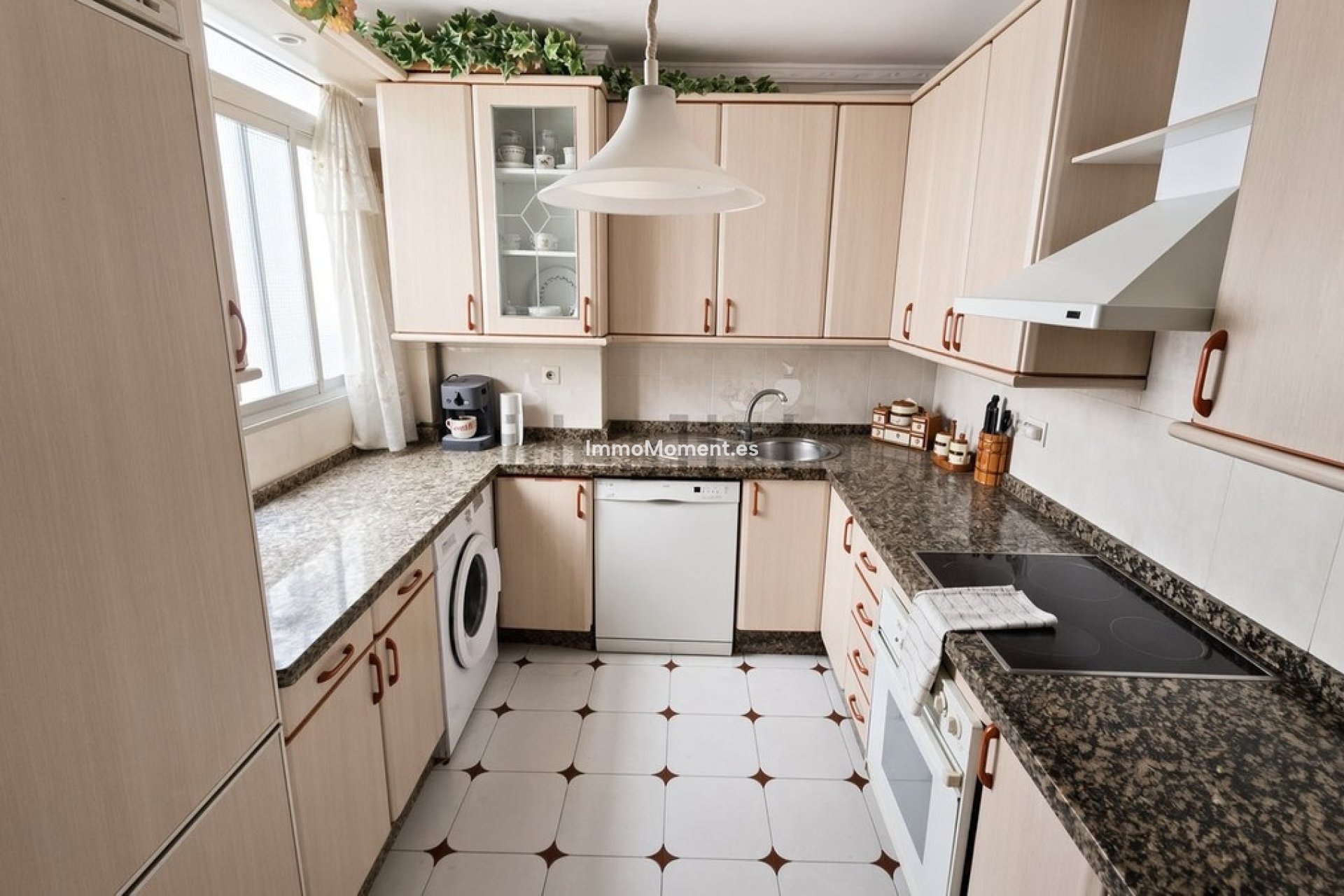 Resale - Apartment - Marbella - Marbella Centro