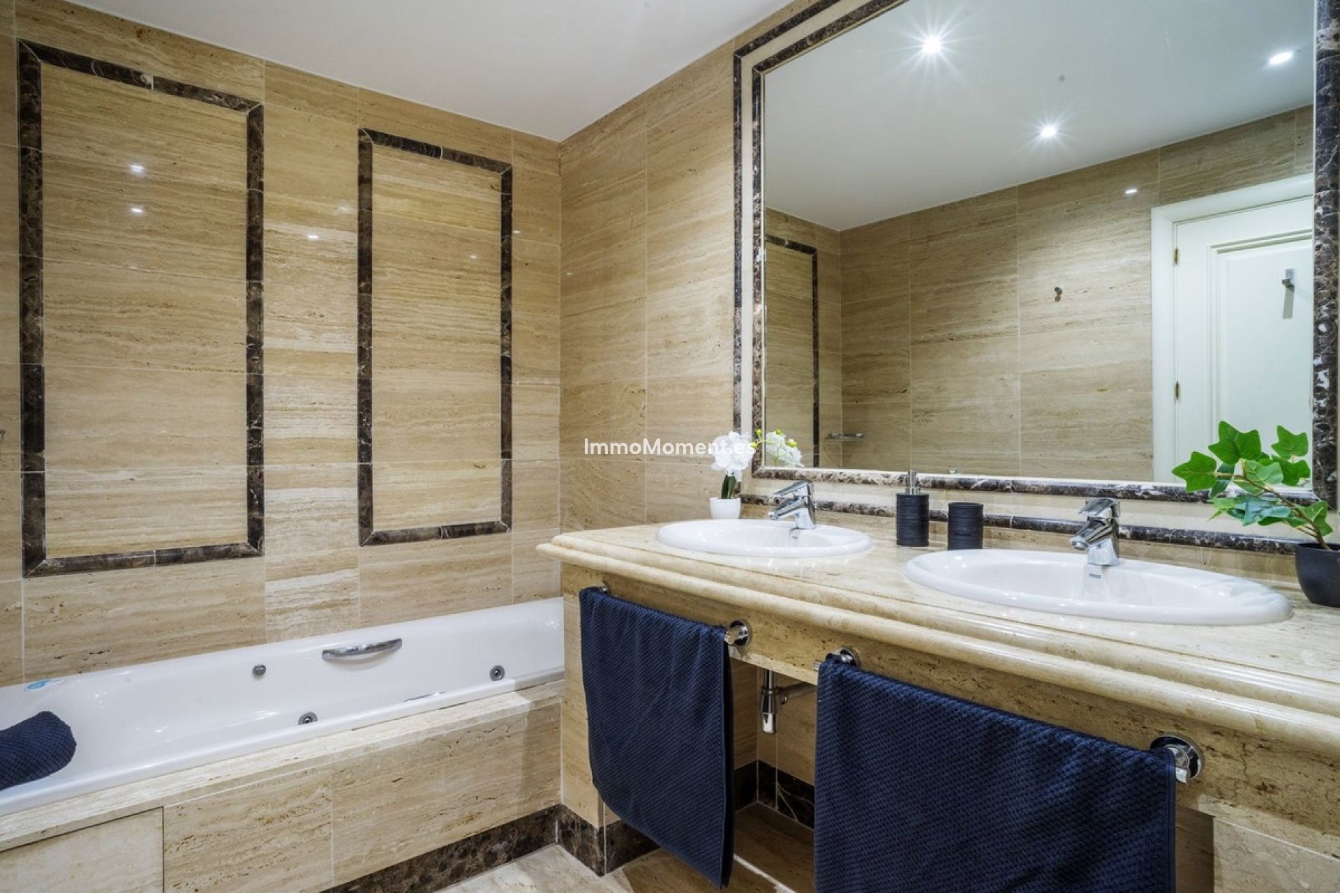 Resale - Apartment - Marbella - Marbella Centro