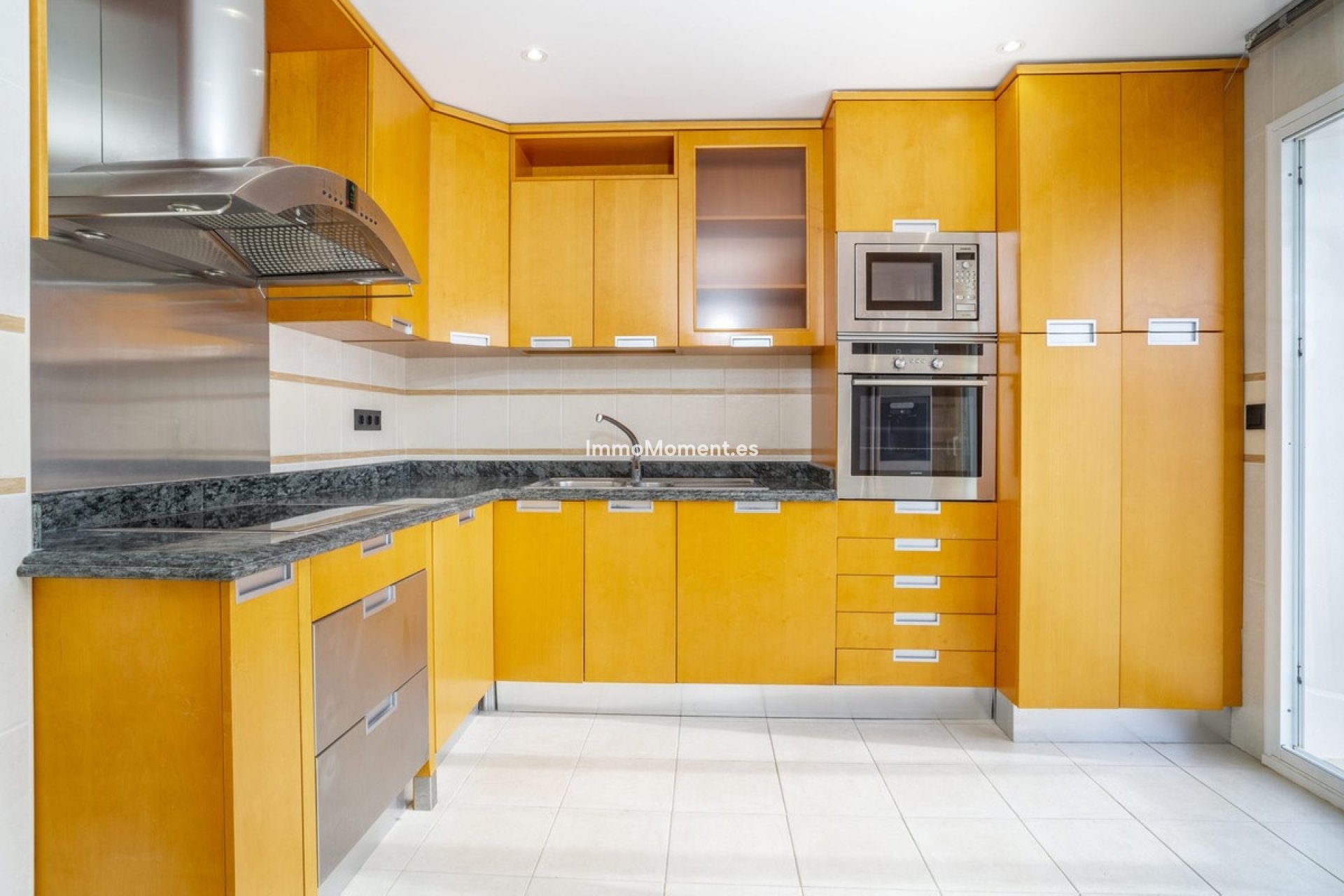 Resale - Apartment - Marbella - Marbella Centro