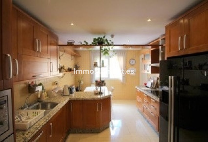 Resale - Apartment - Marbella - Marbella Centro