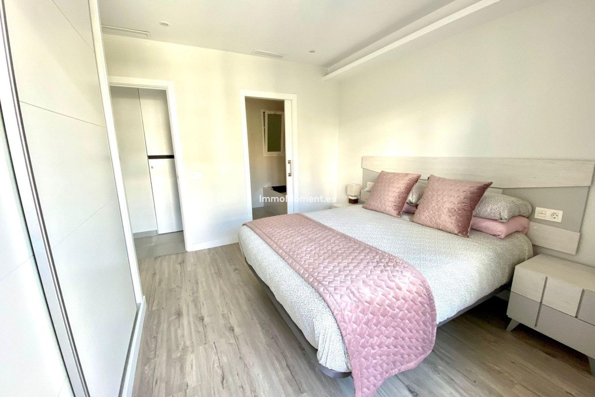 Resale - Apartment - Marbella - Marbella Centro