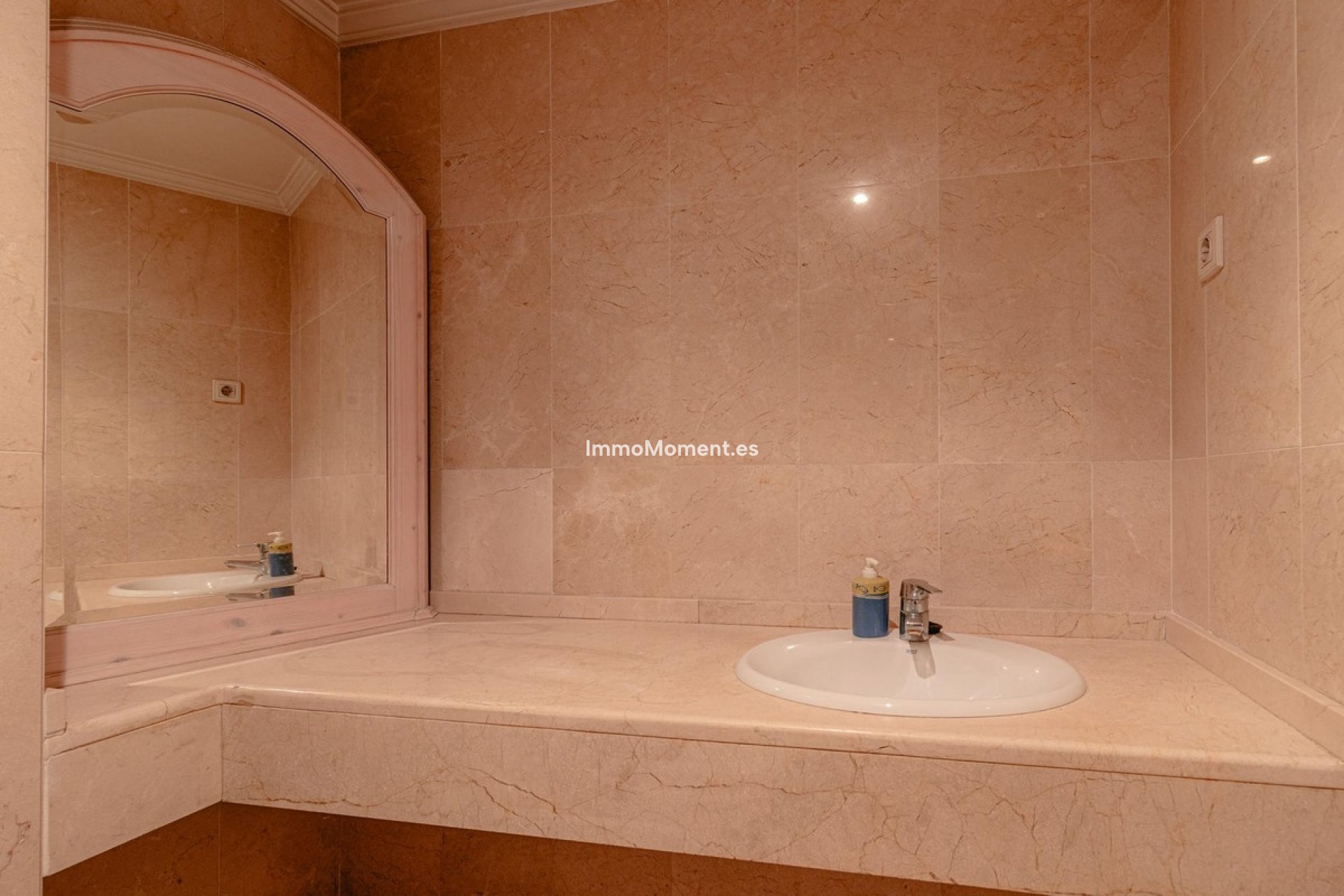 Resale - Apartment - Marbella - Marbella Centro