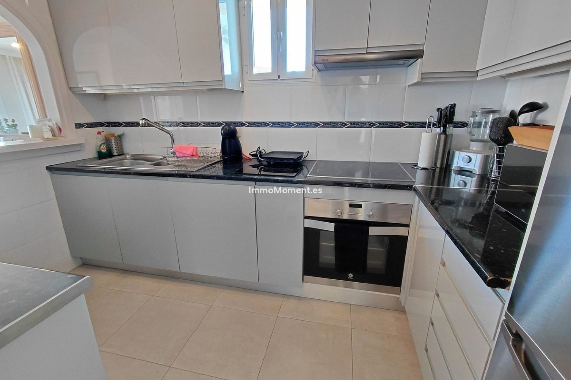 Resale - Apartment - Marbella - Marbesa