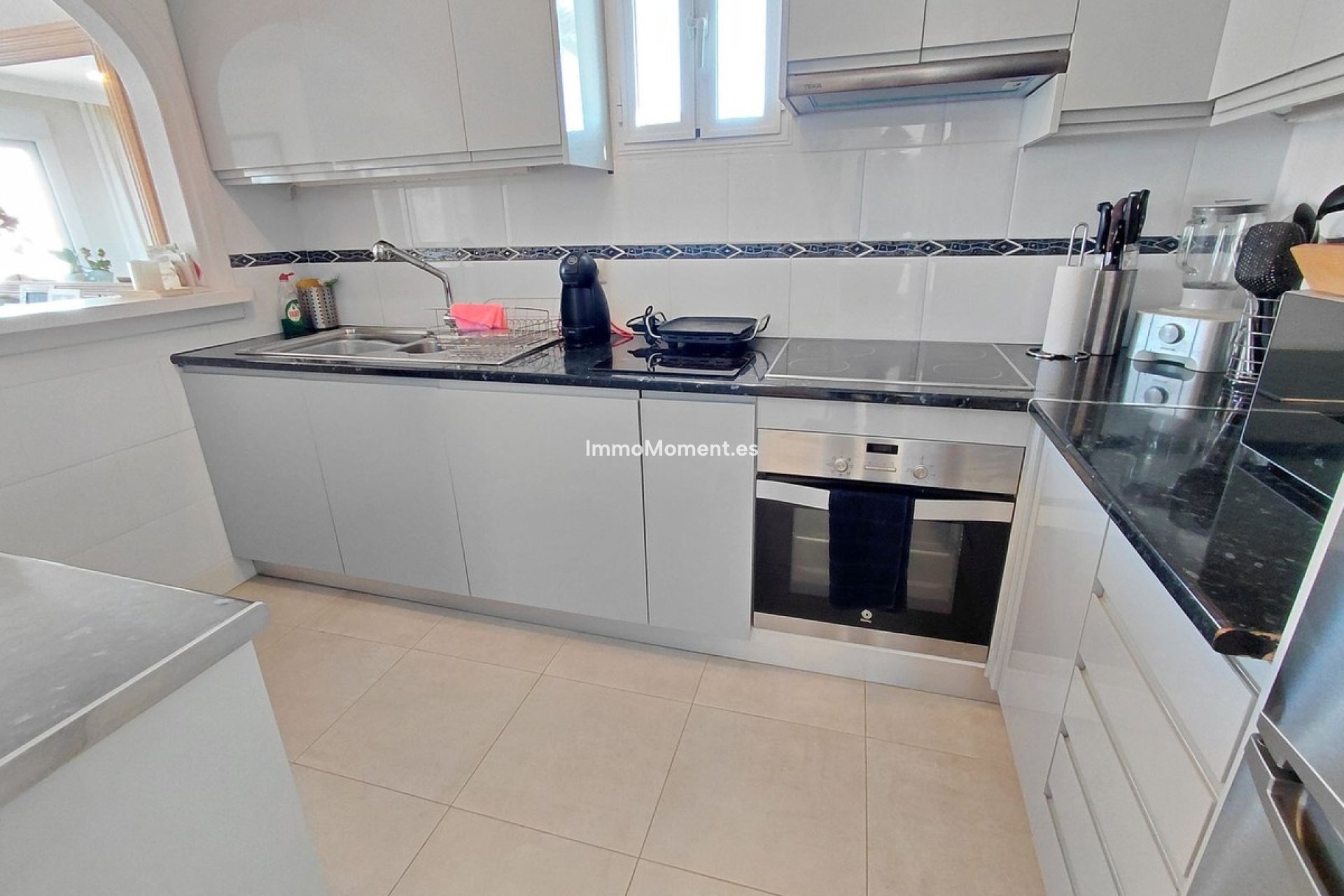 Resale - Apartment - Marbella - Marbesa