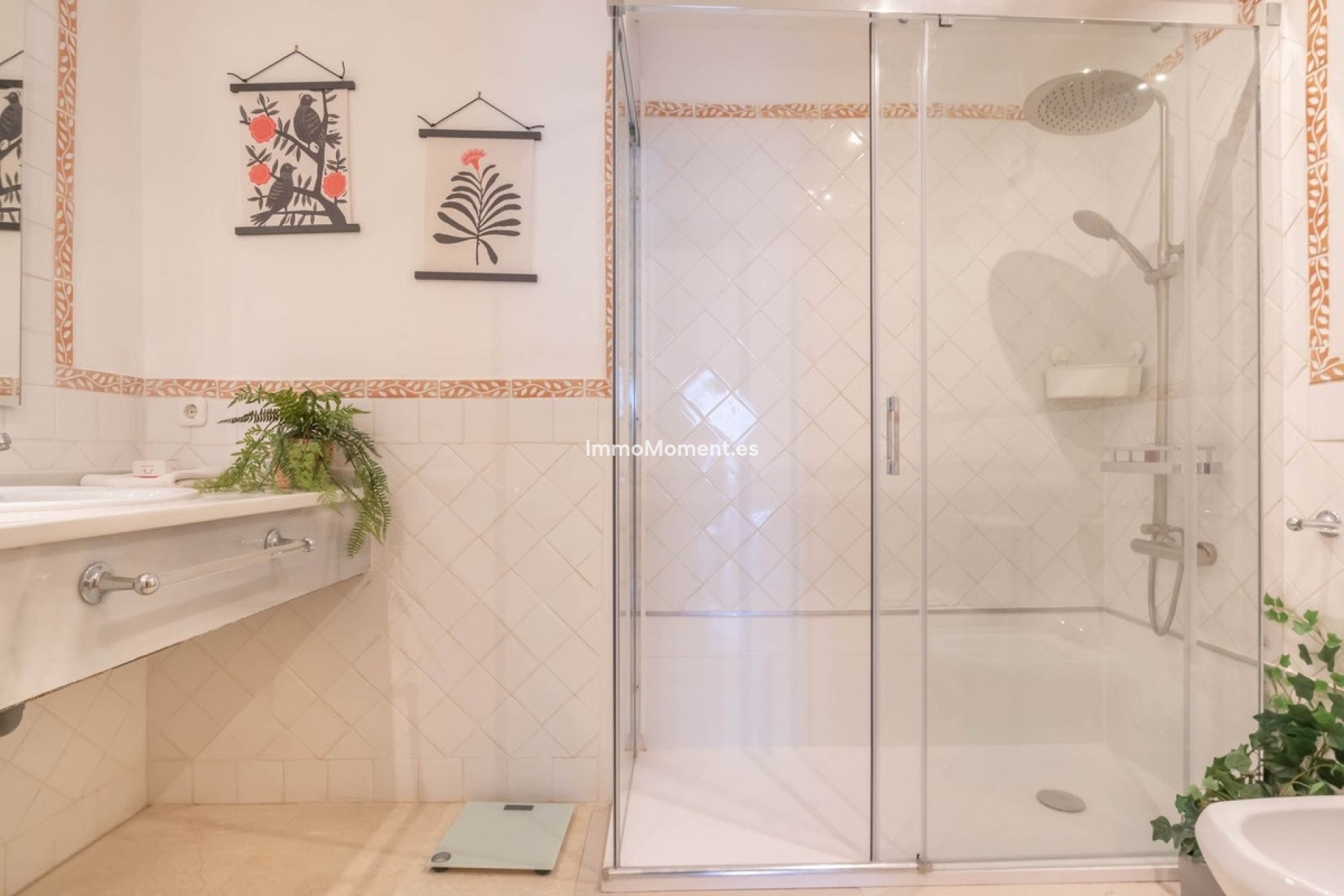 Resale - Apartment - Marbella - Marbesa