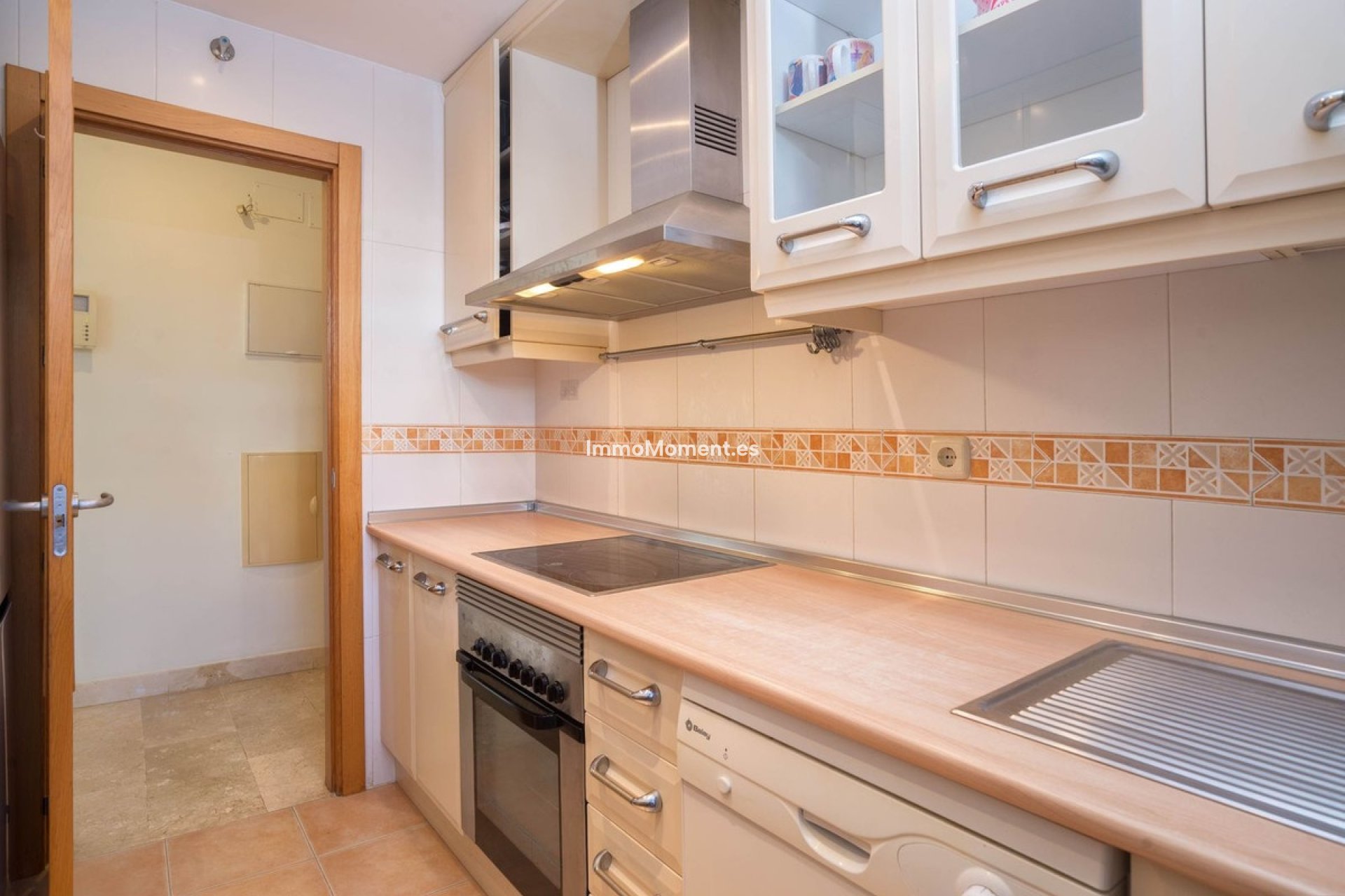 Resale - Apartment - Marbella - Marbesa