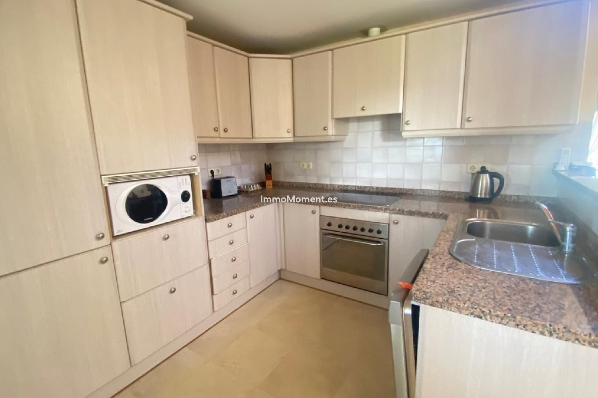 Resale - Apartment - Marbella - Marbesa