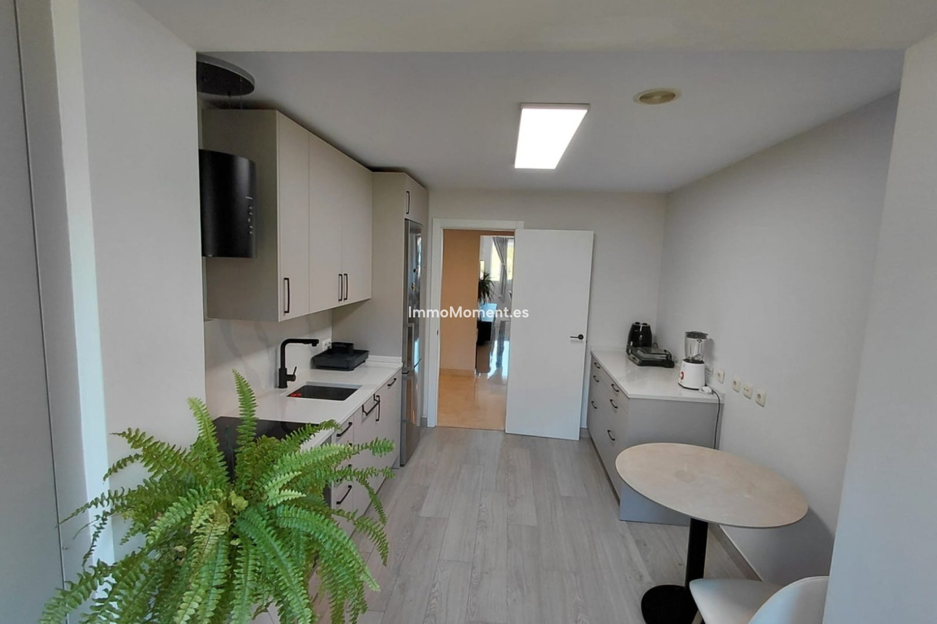Resale - Apartment - Marbella - Nagüeles