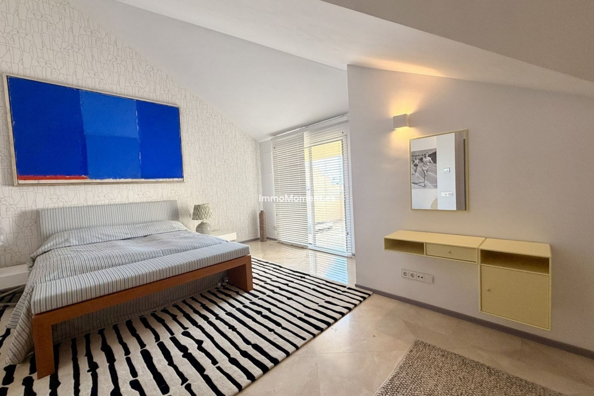 Resale - Apartment - Marbella - Nueva Andalucía