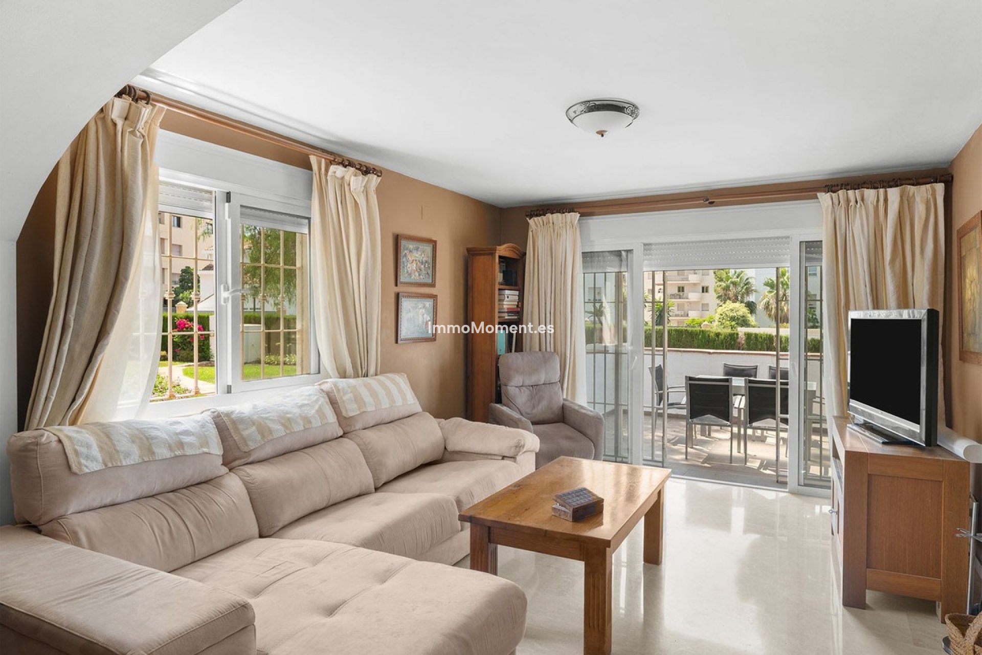 Resale - Apartment - Marbella - Nueva Andalucía