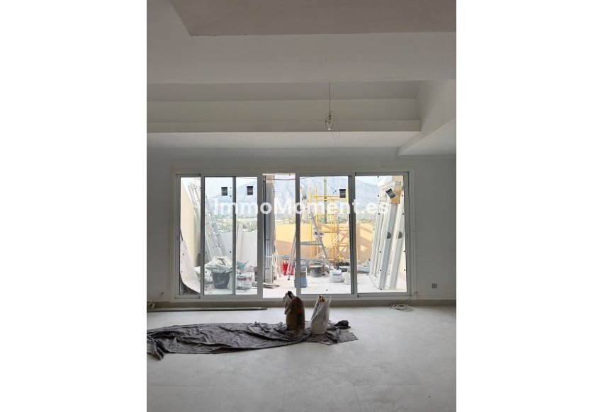 Resale - Apartment - Marbella - Nueva Andalucía