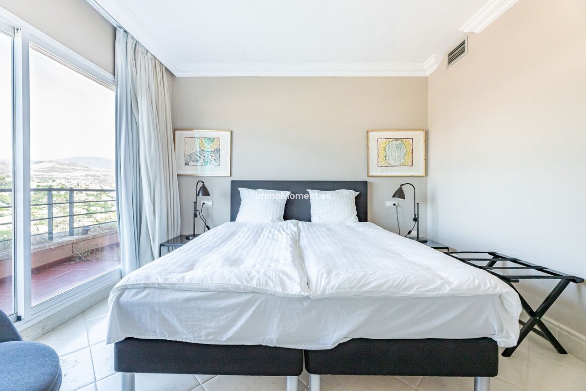 Resale - Apartment - Marbella - Nueva Andalucía