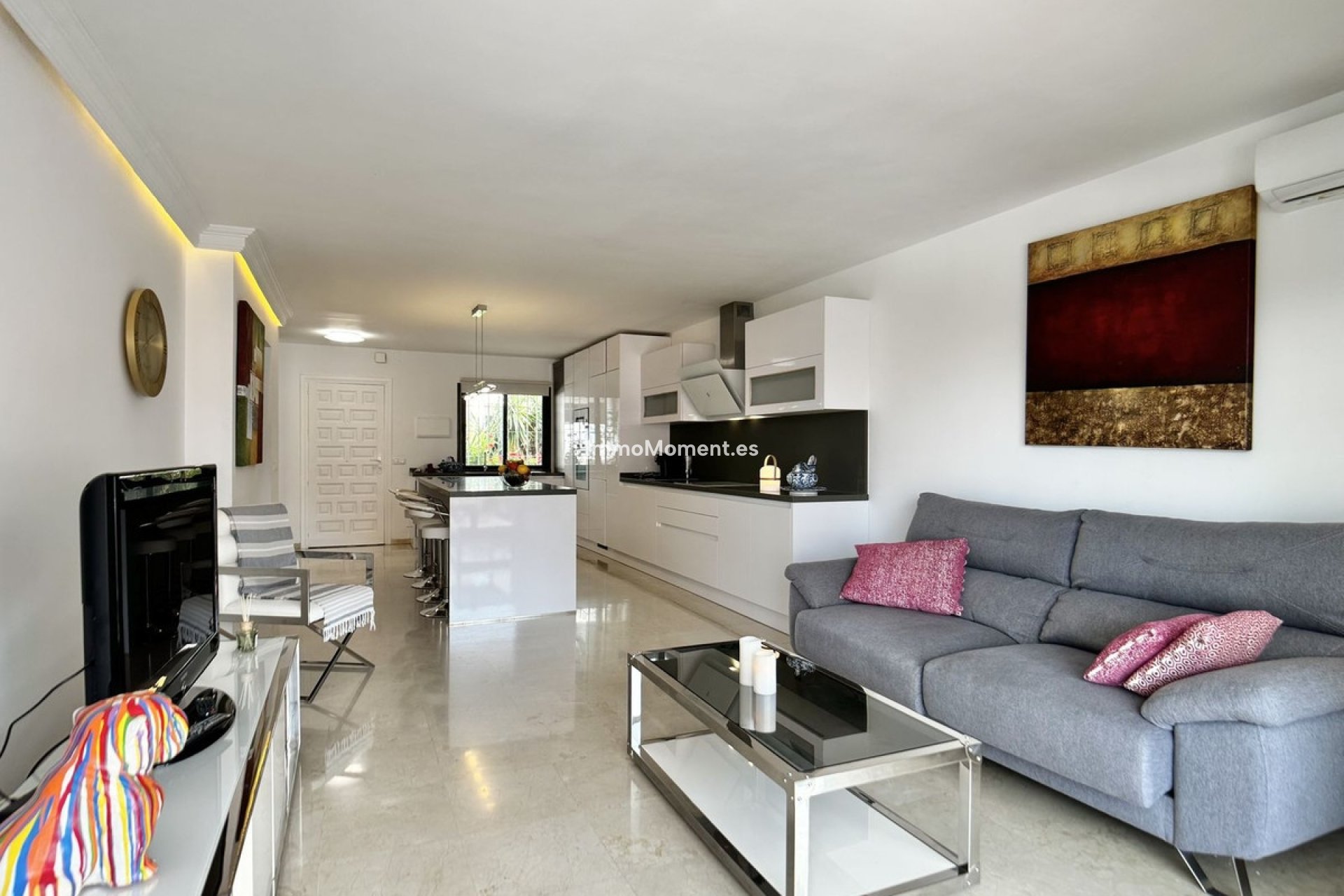 Resale - Apartment - Marbella - Nueva Andalucía