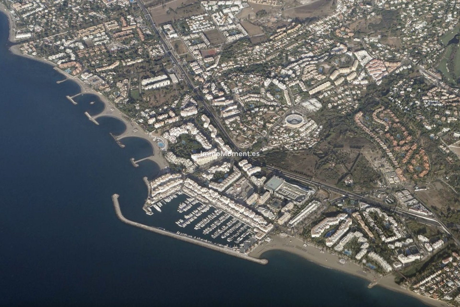 Resale - Apartment - Marbella - Nueva Andalucía