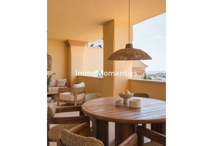 Resale - Apartment - Marbella - Nueva Andalucía