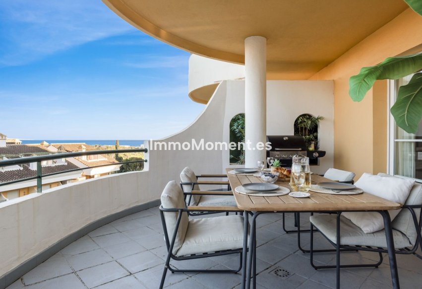 Resale - Apartment - Marbella - Nueva Andalucía