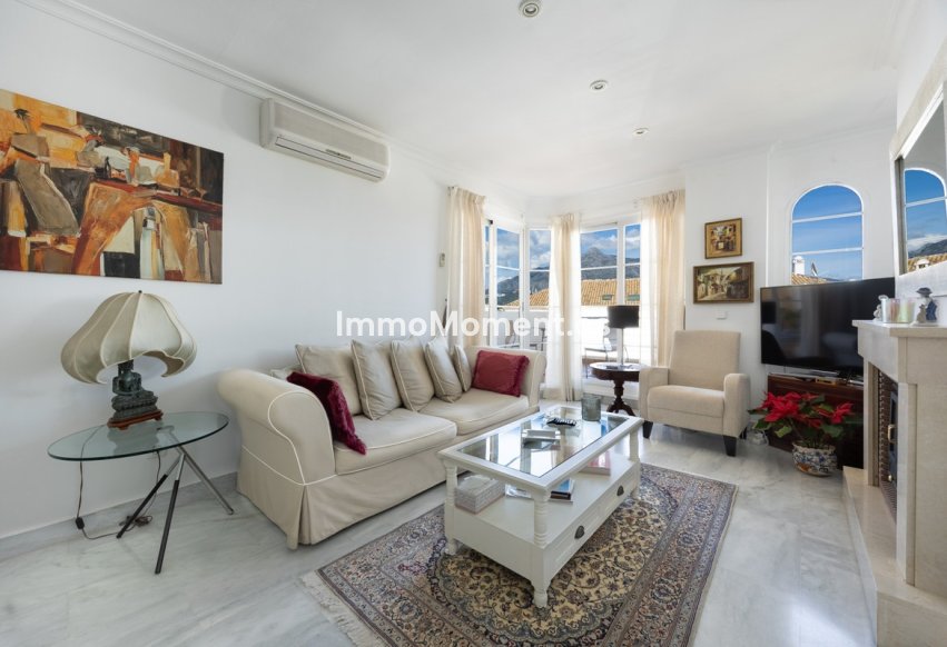 Resale - Apartment - Marbella - Nueva Andalucía