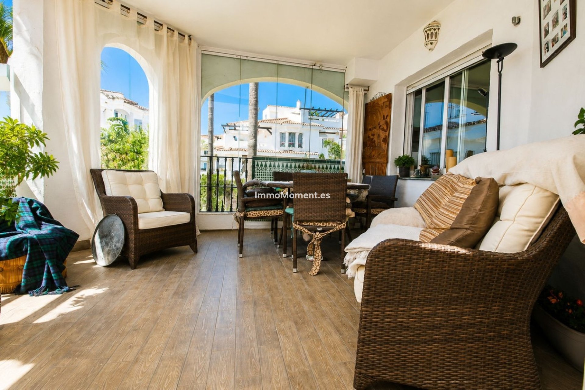 Resale - Apartment - Marbella - Nueva Andalucía