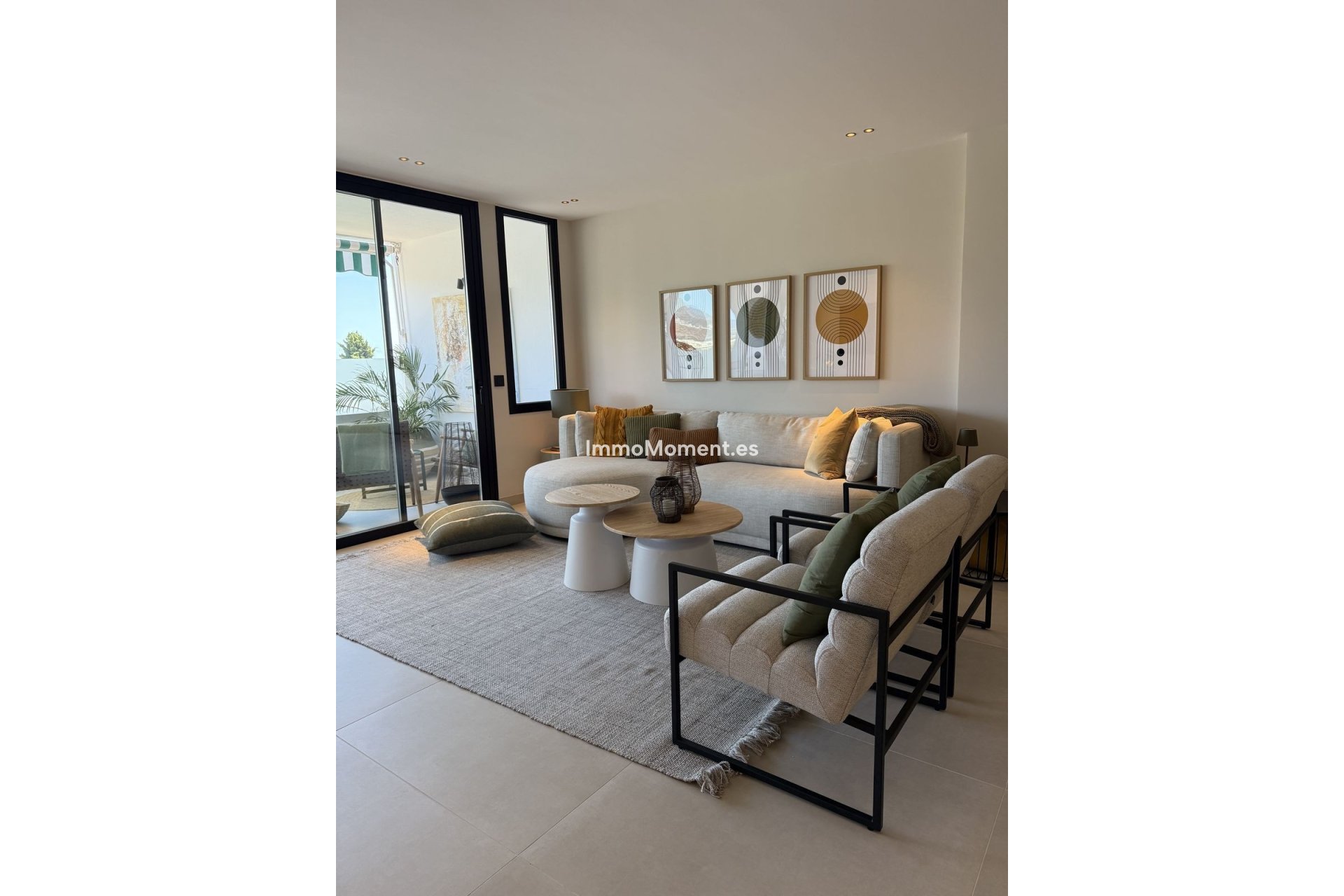 Resale - Apartment - Marbella - Nueva Andalucía