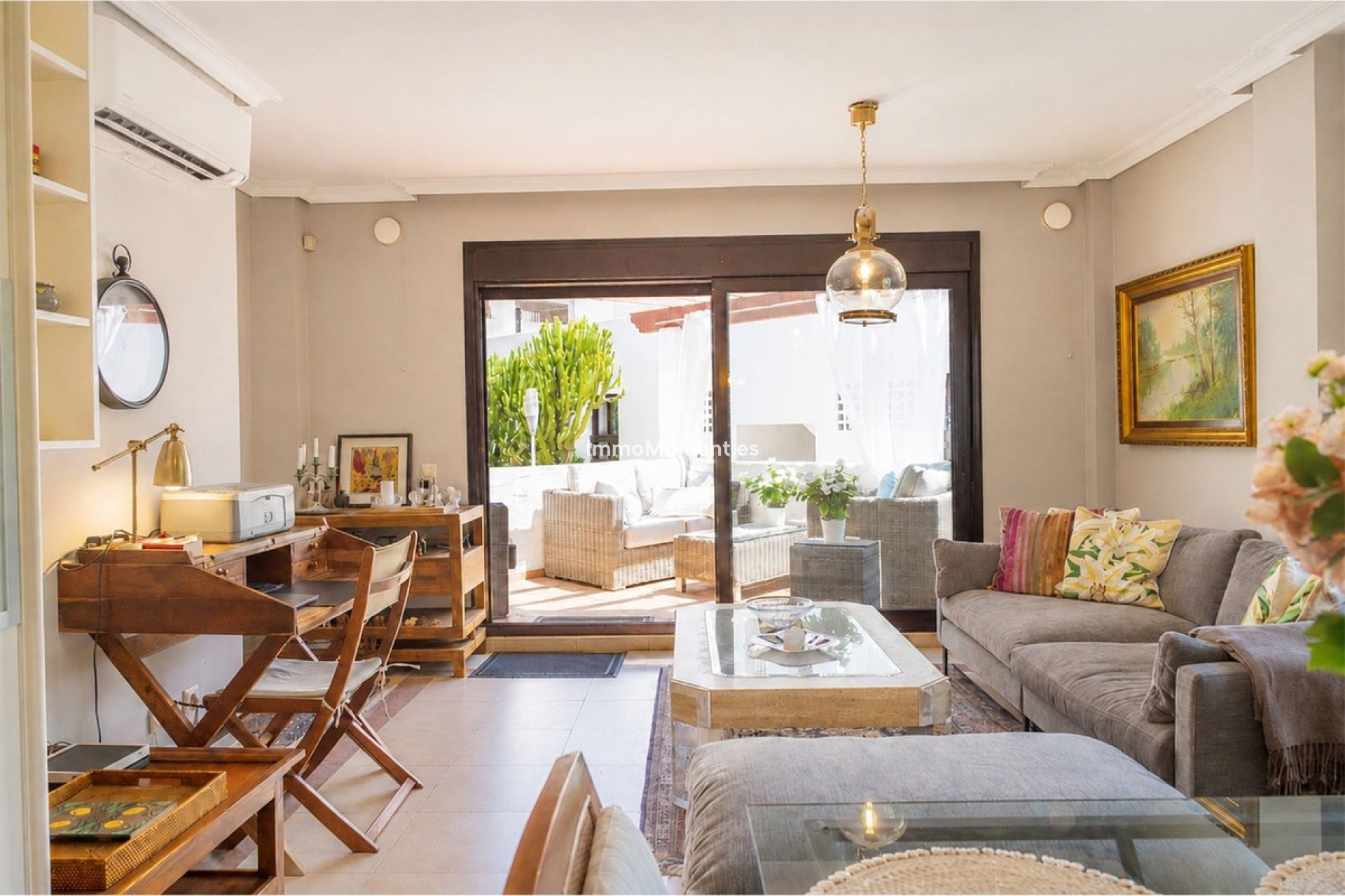 Resale - Apartment - Marbella - Nueva Andalucía