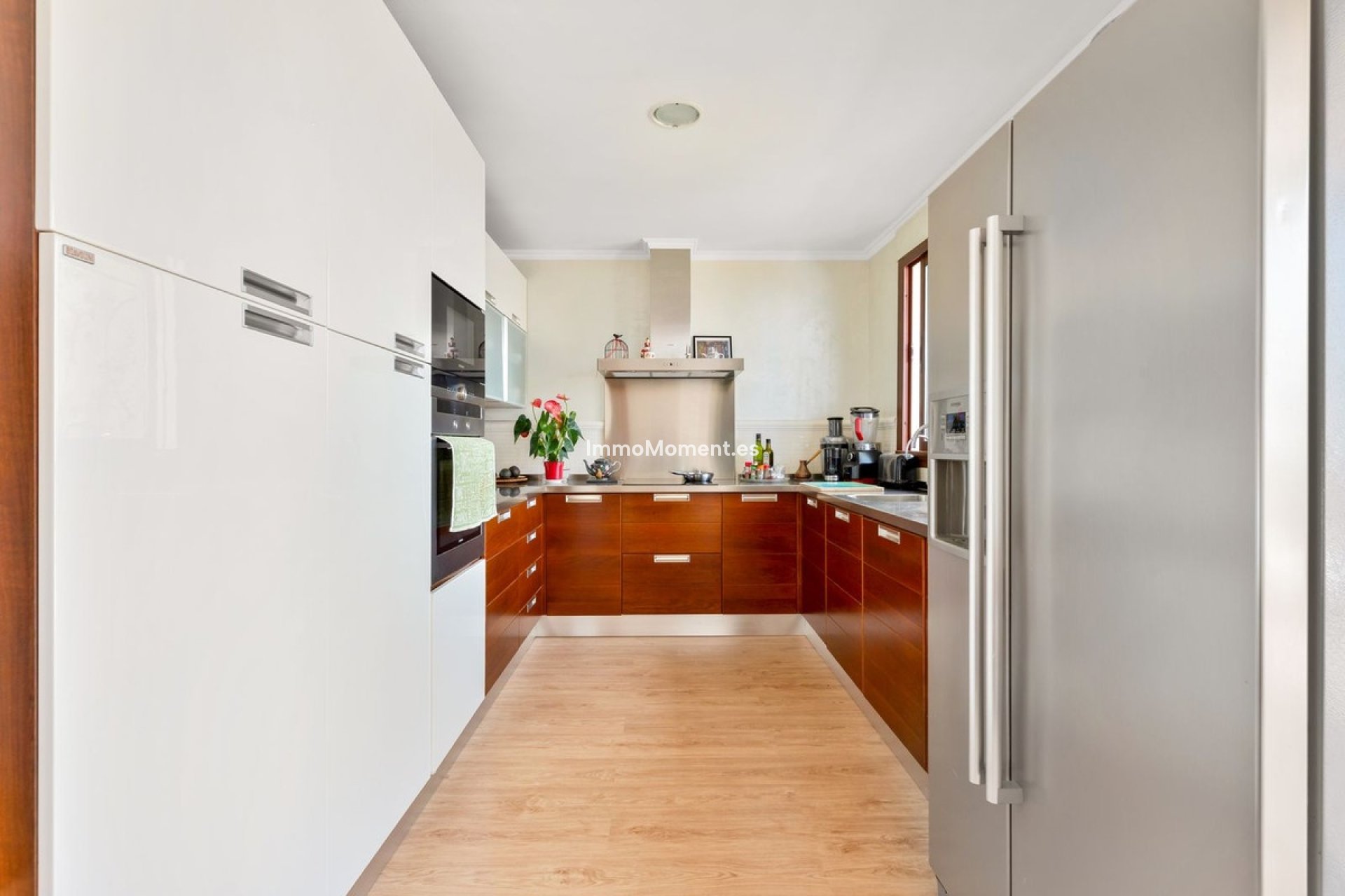 Resale - Apartment - Marbella - Nueva Andalucía