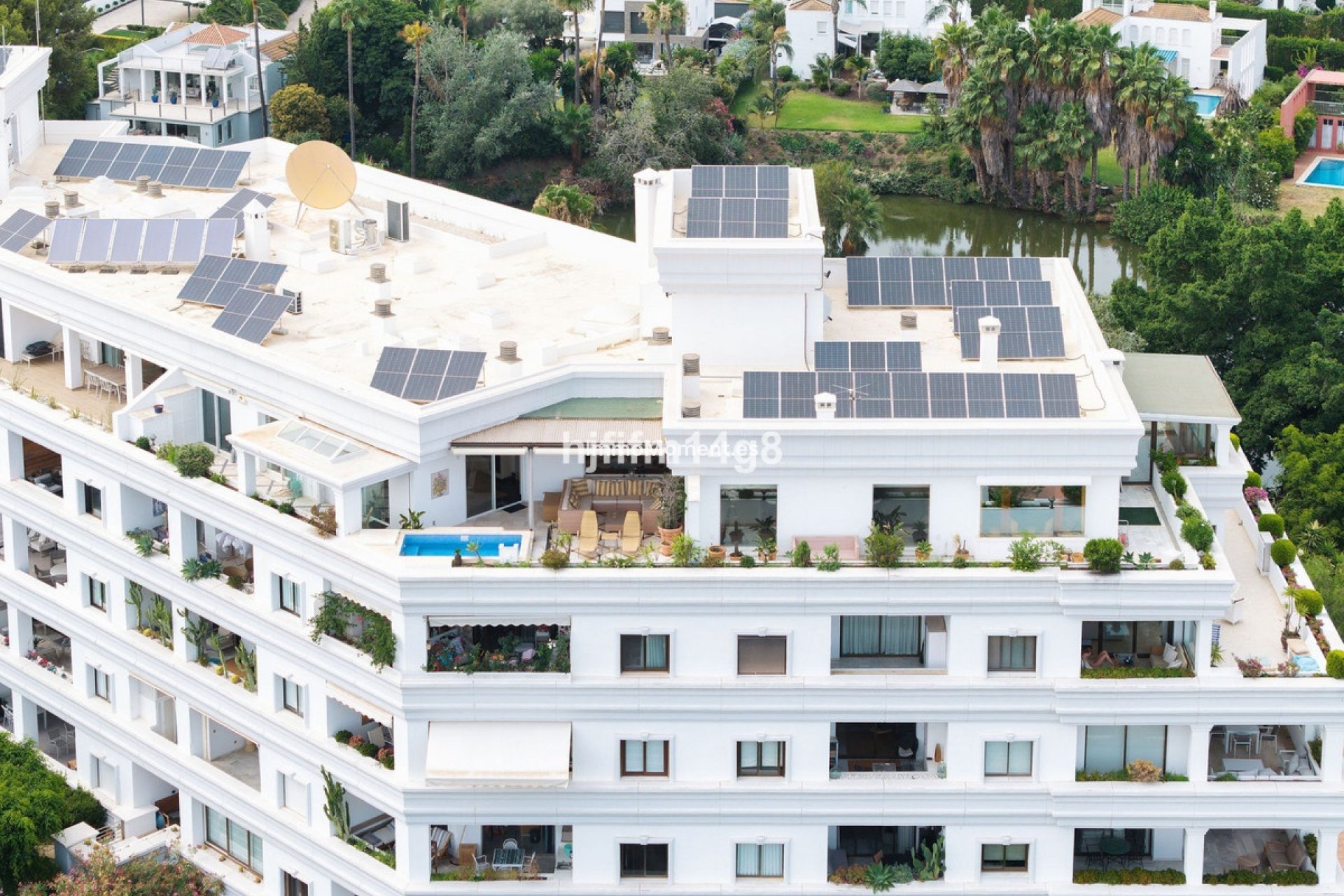 Resale - Apartment - Marbella - Nueva Andalucía