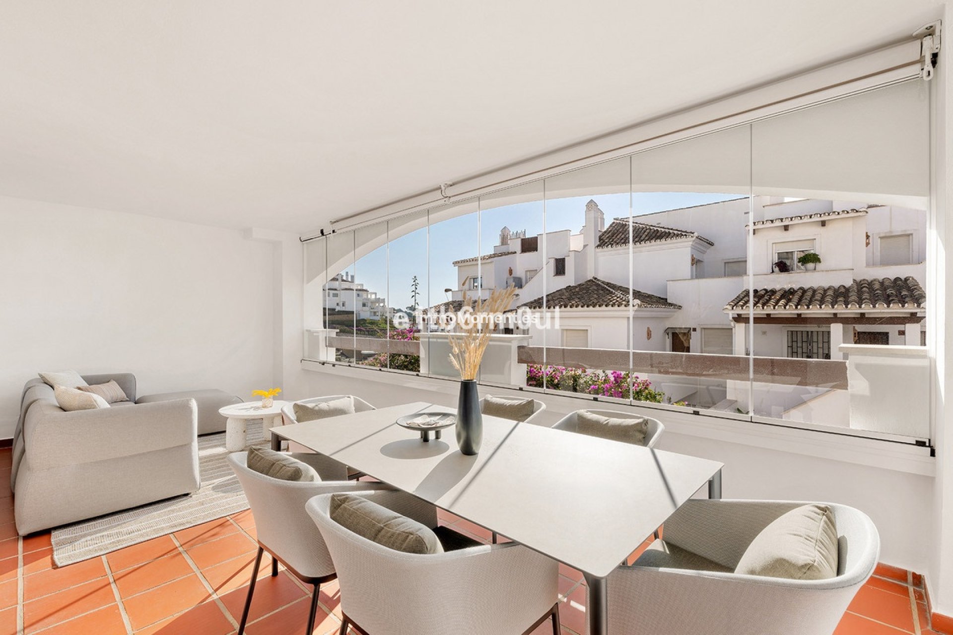 Resale - Apartment - Marbella - Nueva Andalucía