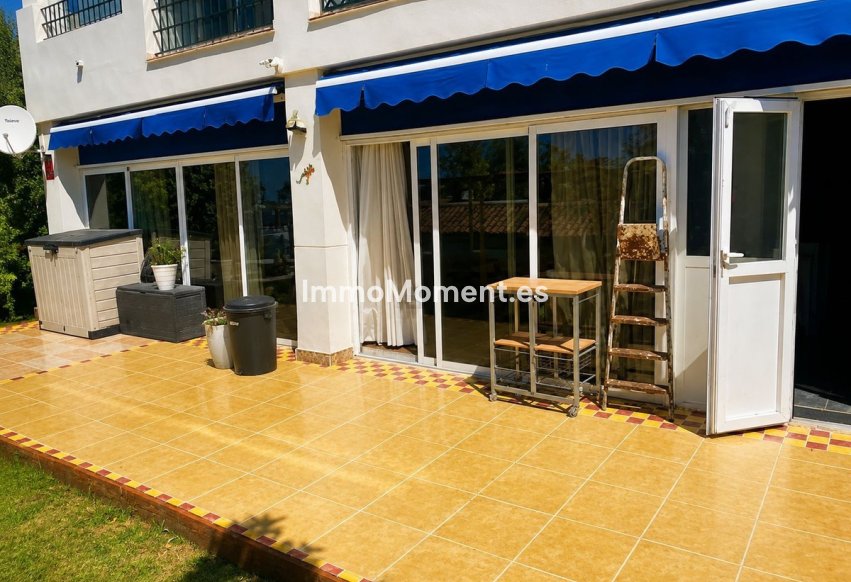 Resale - Apartment - Marbella - Nueva Andalucía