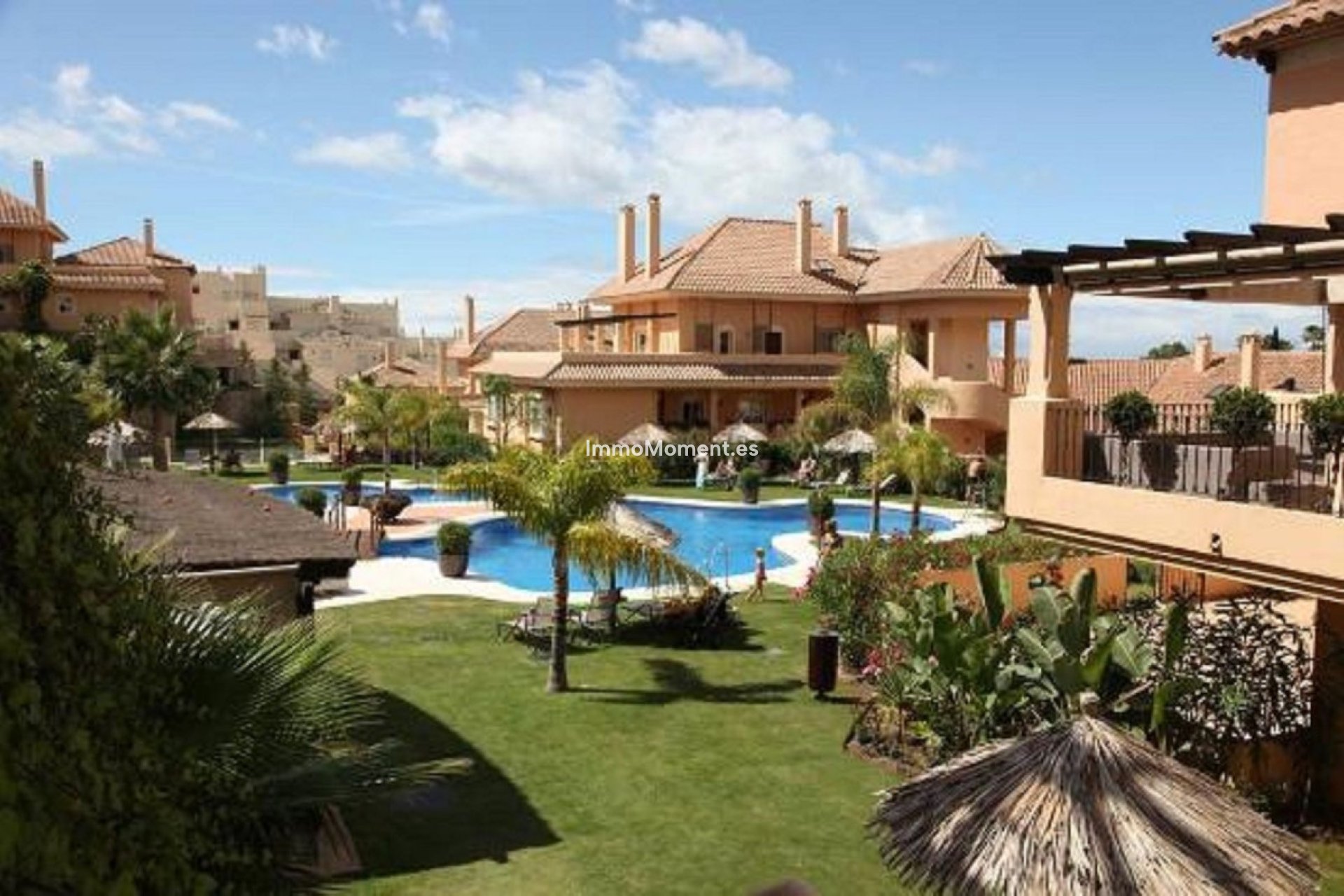 Resale - Apartment - Marbella - Nueva Andalucía