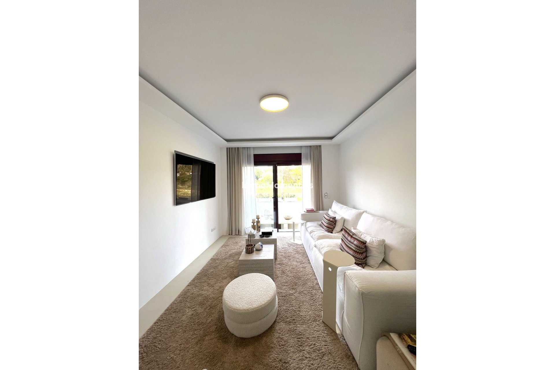 Resale - Apartment - Marbella - Nueva Andalucía