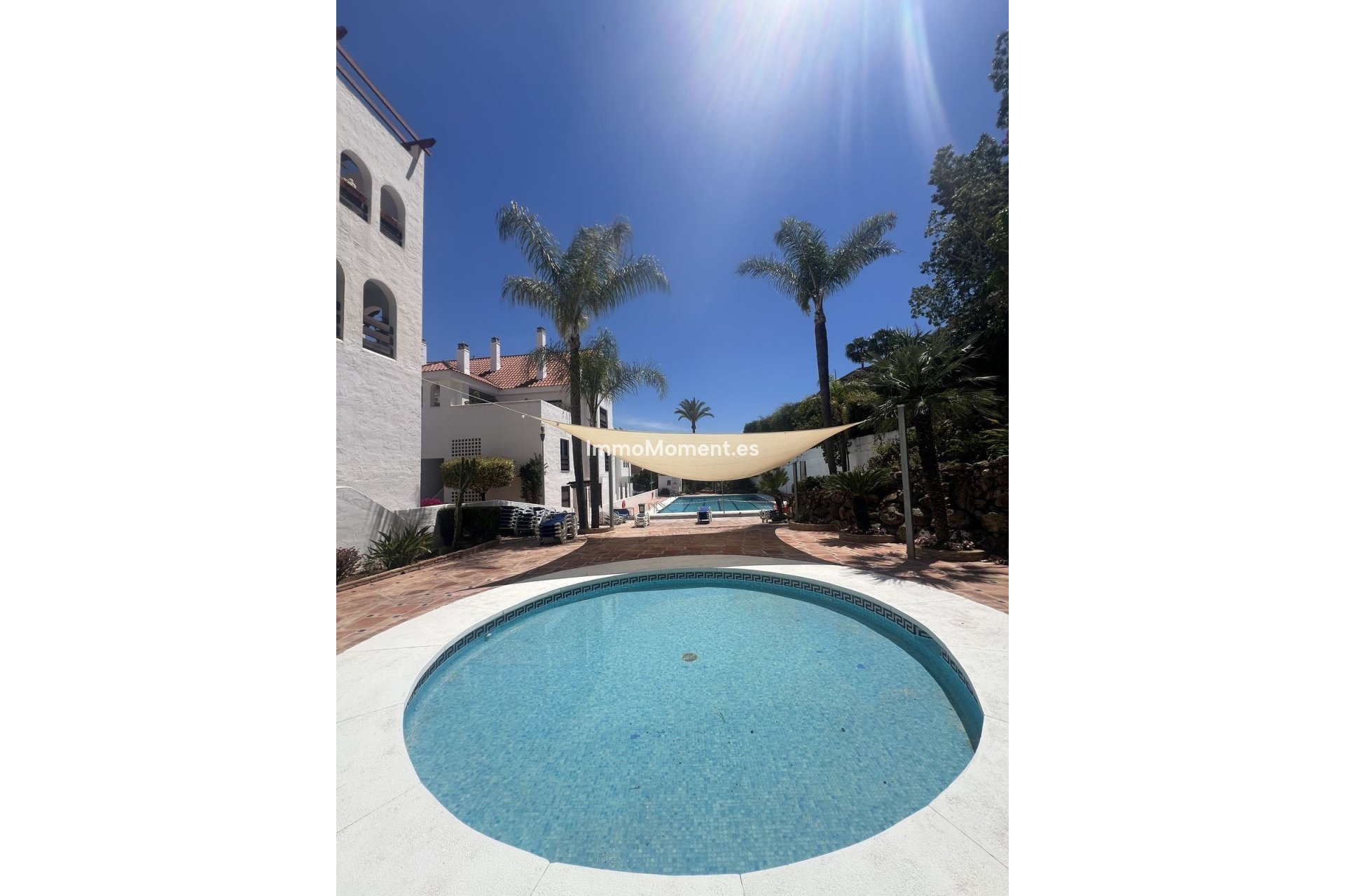 Resale - Apartment - Marbella - Nueva Andalucía