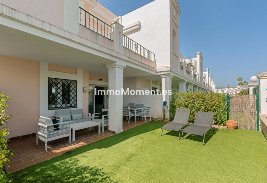 Resale - Apartment - Marbella - Nueva Andalucía